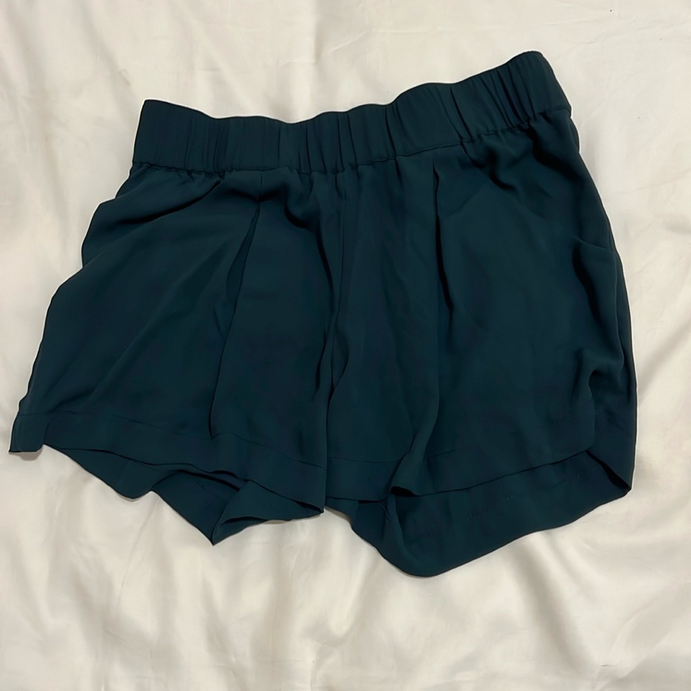 BCBG XS shorts
